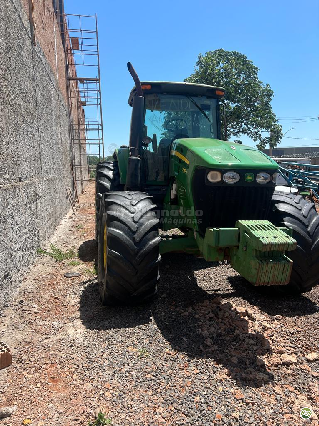TRATOR JOHN DEERE JOHN DEERE 7210J Tração 4x4 Agnaldo Máquinas Agrícolas  UBERABA MINAS GERAIS MG